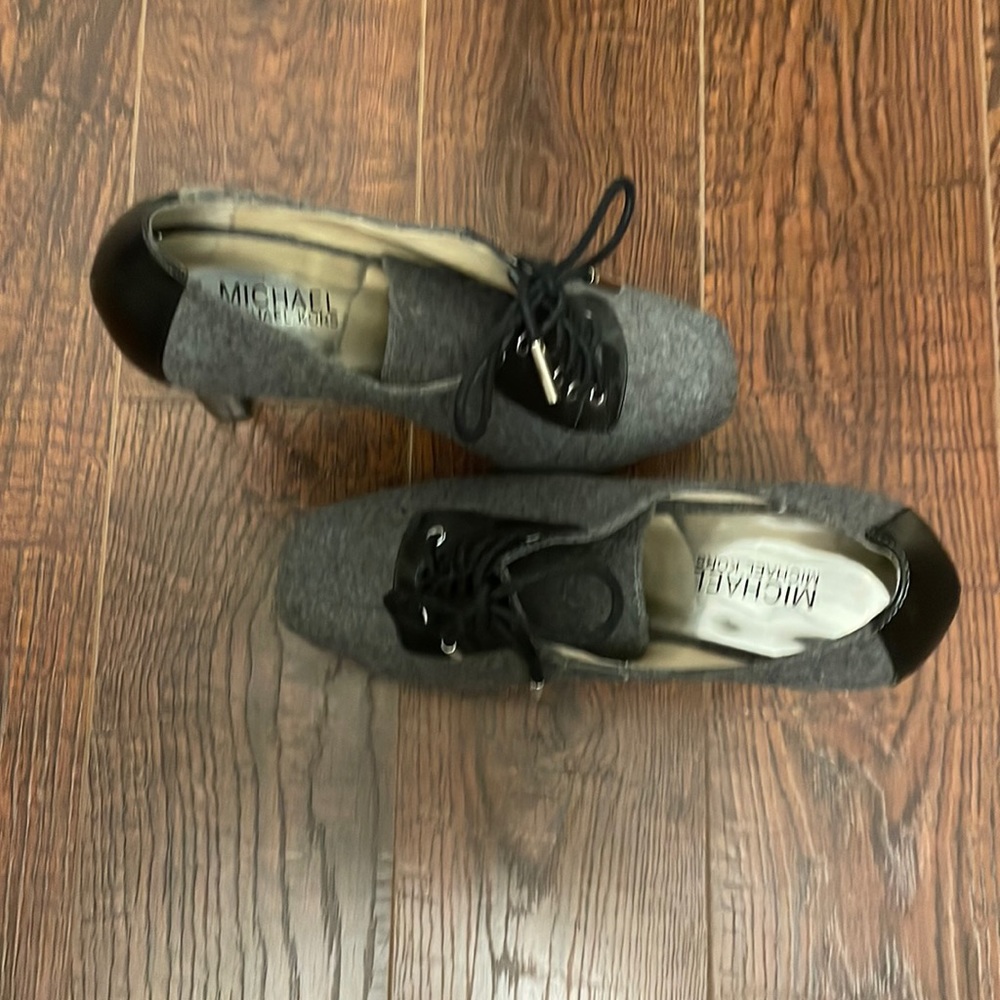 Close toed heels